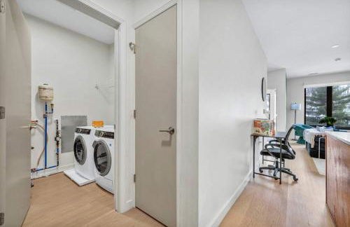 Little Italy & CWRU w King BedGymParkingWD - Foto 37