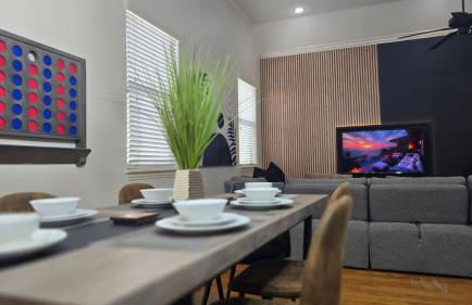 Game & Soak Retreat 3BR Private Jacuzzi Pool Table - Foto 33