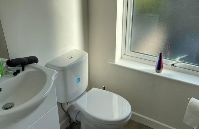 Town House in Ideal Location, Central Enniskillen - Photo 6