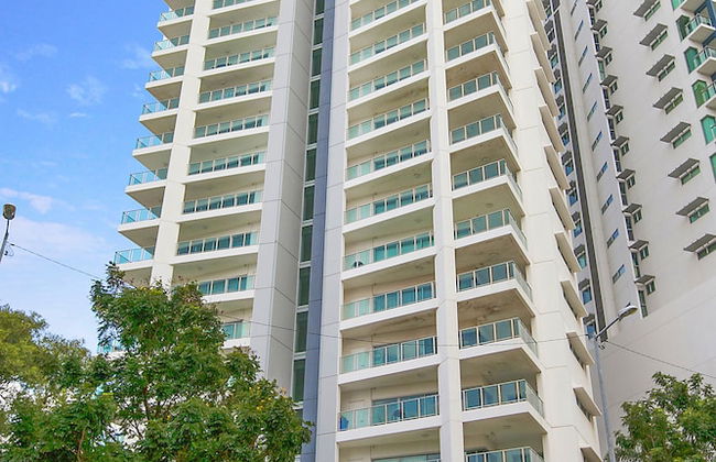 Beachlife Holiday Apartments - Photo 1