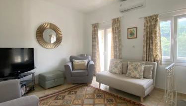 Villa Jasmine, Sea and Mountain View in peaceful hamlet - Foto 5