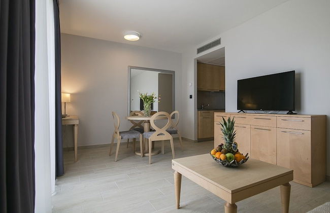 Aparthotel Flora - Foto 12