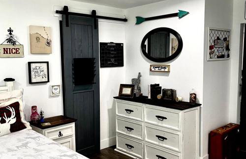 Pet Friendly Graham 2 Bedroom Home Christmas 365 at The Mistletoe Farm - Foto 23