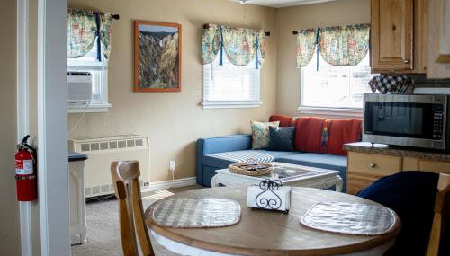 Our Little Yellow House - Foto 1