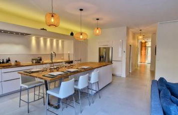 ESPRIT LOFT, Appartement d'Exception, 3 chambres, Jardin au Centre Ville, Climatisation - Foto 9