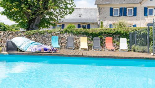 Gîte Jean Montet, piscine chauffée partagée, Wifi, salle de jeux, animaux de la ferme - Foto 1, Garden