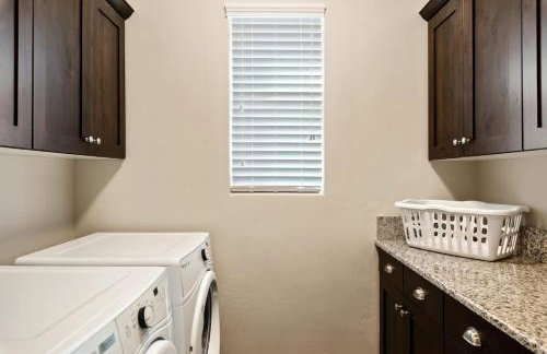 33| Poolside Retreat in St George with 3 Deck Views - Foto 34