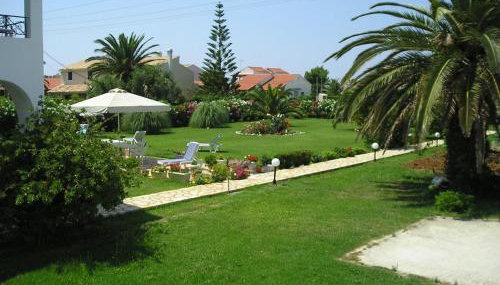 Eleftheria Studios and Apartments - Foto 2, Garden