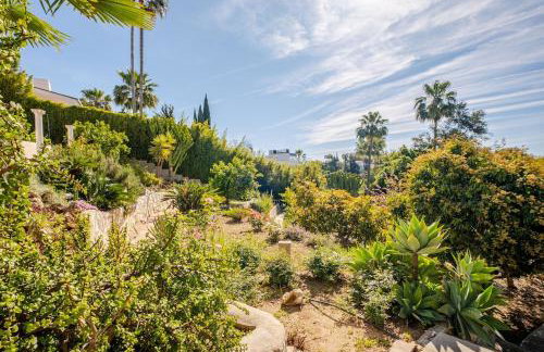 Villa With Jacuzzi and Panoramic Views in Prestigious El Rosario, Marbella - Foto 27
