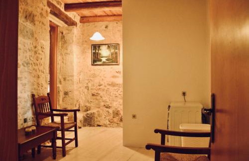 Roukouneli Traditional Stone House - Terrace & BBQ - Foto 41