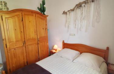 Caseta de pescadors a les cales de Colera, 2ª linea de mar - Foto 13