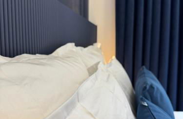 Le Bleu Royal - Versailles - Foto 4