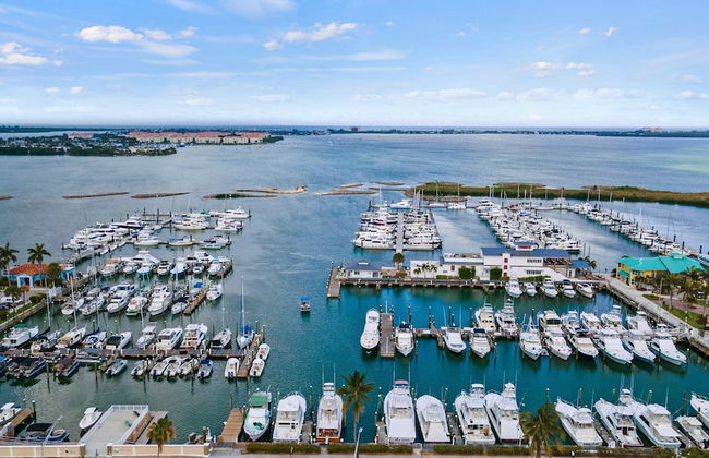 The Old Apartment - Photo 17