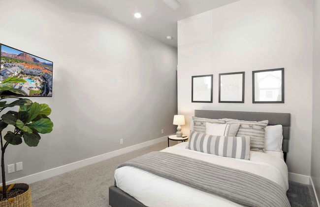 Coral Paradise Community Pool - Photo 8