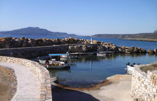 Tompras Village - Photo 29