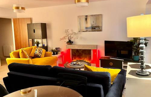 City Centre Chester Waterways Apartment - Photo 17