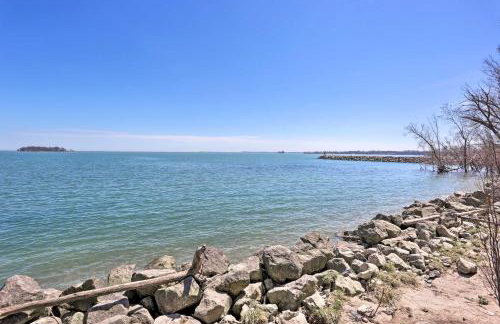 Waterfront Middle Bass Condo with Pool Access! - Foto 21