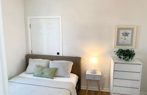 Comfy Cozy 2BD-2BA apt in Federal Hill - Photo 27