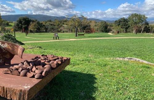 casa rural de un artista en plena naturaleza piscina y parque de esculturas en villarcayo - Photo 56