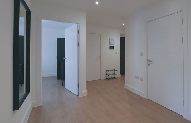 Luxury Manchester Apartment - Orange - Photo 11