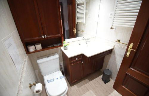 Piso Grande y Luminoso en el Casco Viejo de Bilbao - Foto 10