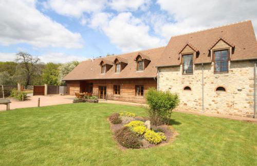 Gîte familial 12 pers., animaux acceptés, à l'orée de la forêt - FR-1-497-18 - Foto 1