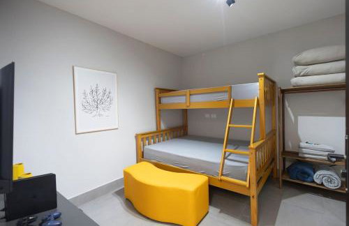 113-Studio Amplo e completo com ar condicionado prox UEL - Foto 18