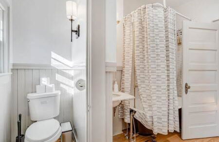 Noble Mansion 7 Bedrooms w Hot Tub Firepit & BBQ - Foto 32