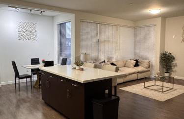 DTLA prime one bedroom steps away from Crypto - Photo 10