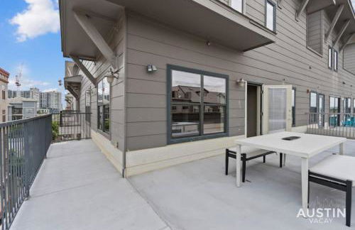 Perfect Location Near UT and Large Patio With A View - Foto 34