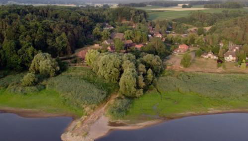 Kunst Ferienwohnung 200 Meter zum Elbesandstrand - Foto 1