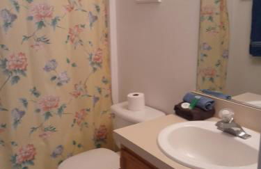 Three-Bedroom House in Clear Creek - Photo 12