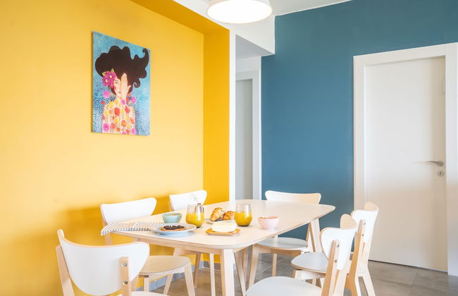 Vibrant Seaside Stay with Balcony by Sea N' Rent - Foto 33