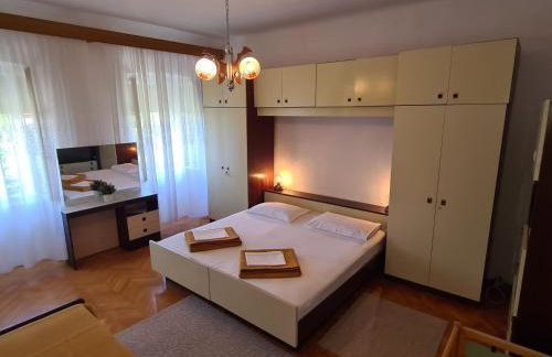 Apartments and Rooms Mazuranic - Foto 24