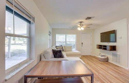 Williston Home with Yard 6 Mi to Devils Den Spring - Foto 8