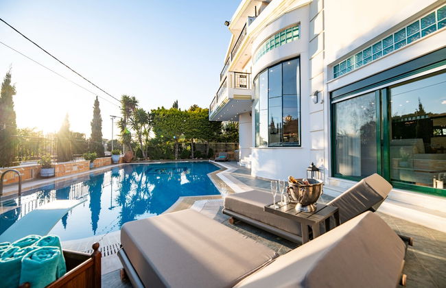 Vouliagmeni Athenian Riviera Villa - Photo 47