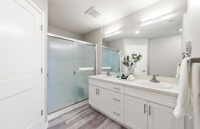 Chic Apt w Jacuzzi Pool BBQ Mountain Views - Foto 18