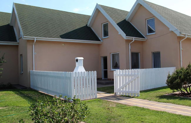 Przytulny Domek z Sauna , Jacuzzi i Basenem - Photo 1