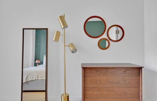 UES 1BR w Gym Rooftop Doorman nr The MET NYC-351 - Foto 9