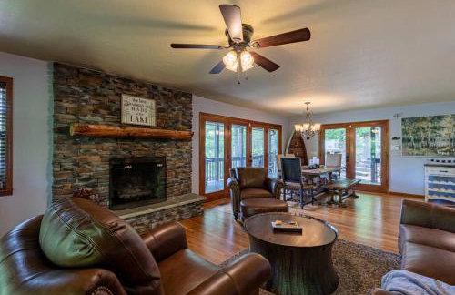 Lakefront Point Retreat on Nantahala Lake with Dock - Foto 40