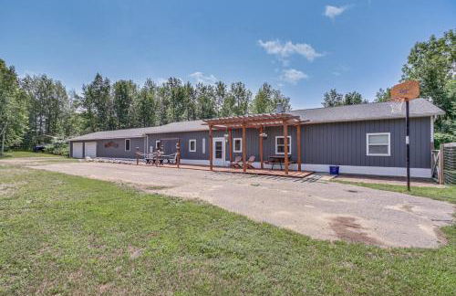 Quiet Lakefront Grand Rapids Cabin on 5 Acres - Foto 35