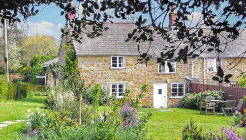 Barters Cottage - Photo 3