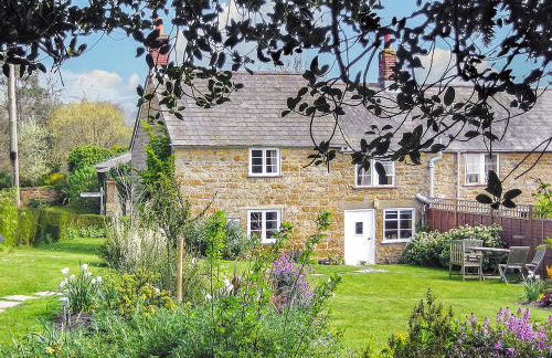 Barters Cottage - Photo 3