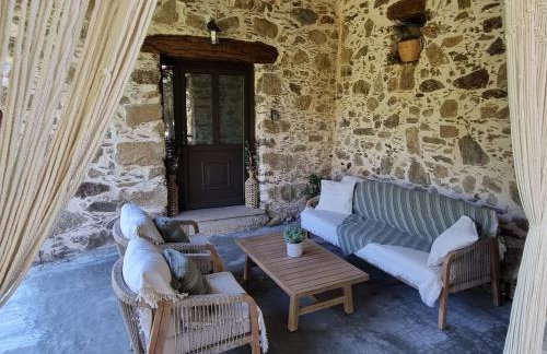 Mesavlia Traditional Stone House - Photo 28