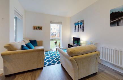 Luxury 2 Bed Apartment with Parking near London - Foto 14
