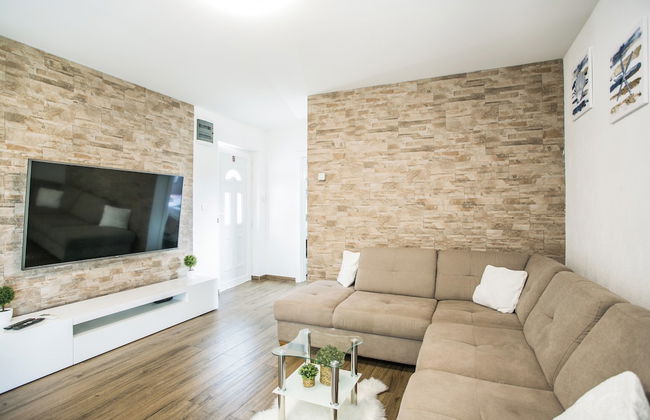 Modern House W.large Garden & Children Playground - Foto 10