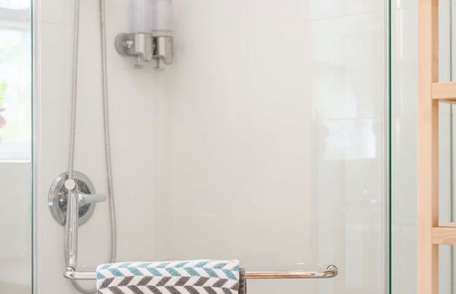 Scenic Retreat With Deck Stunning Views in LA - Foto 50