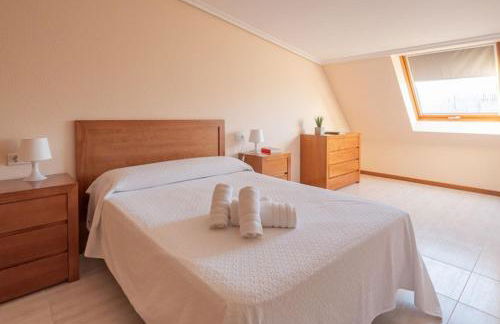 Primera Linea de Playa Samil Costa con Garaje Incluido - Foto 8