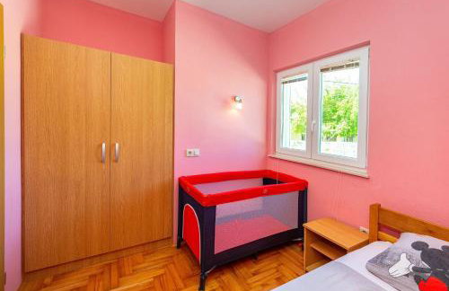 Villa Matea - heated pool, peace, view - Photo 42