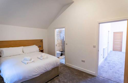 Errwood, woodland lodge with hot tubs for 14 - Foto 61